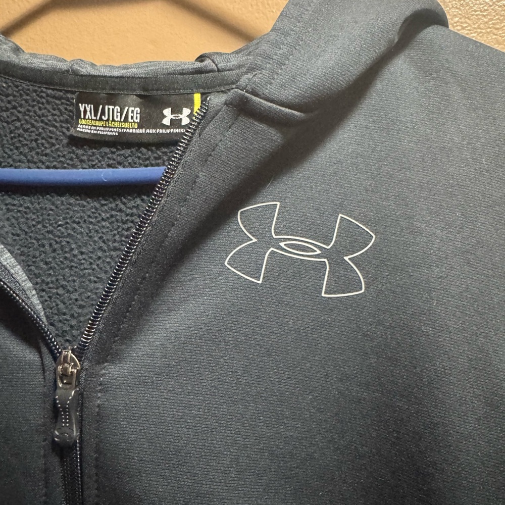 Under Armour Jacket - Picture 1 of 2